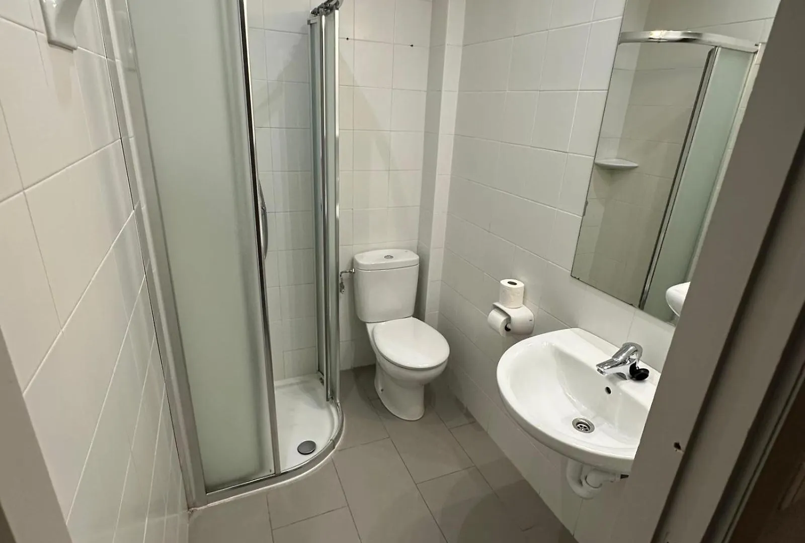 Hostel Mikasita Bilbao - Student Housing & Coliving