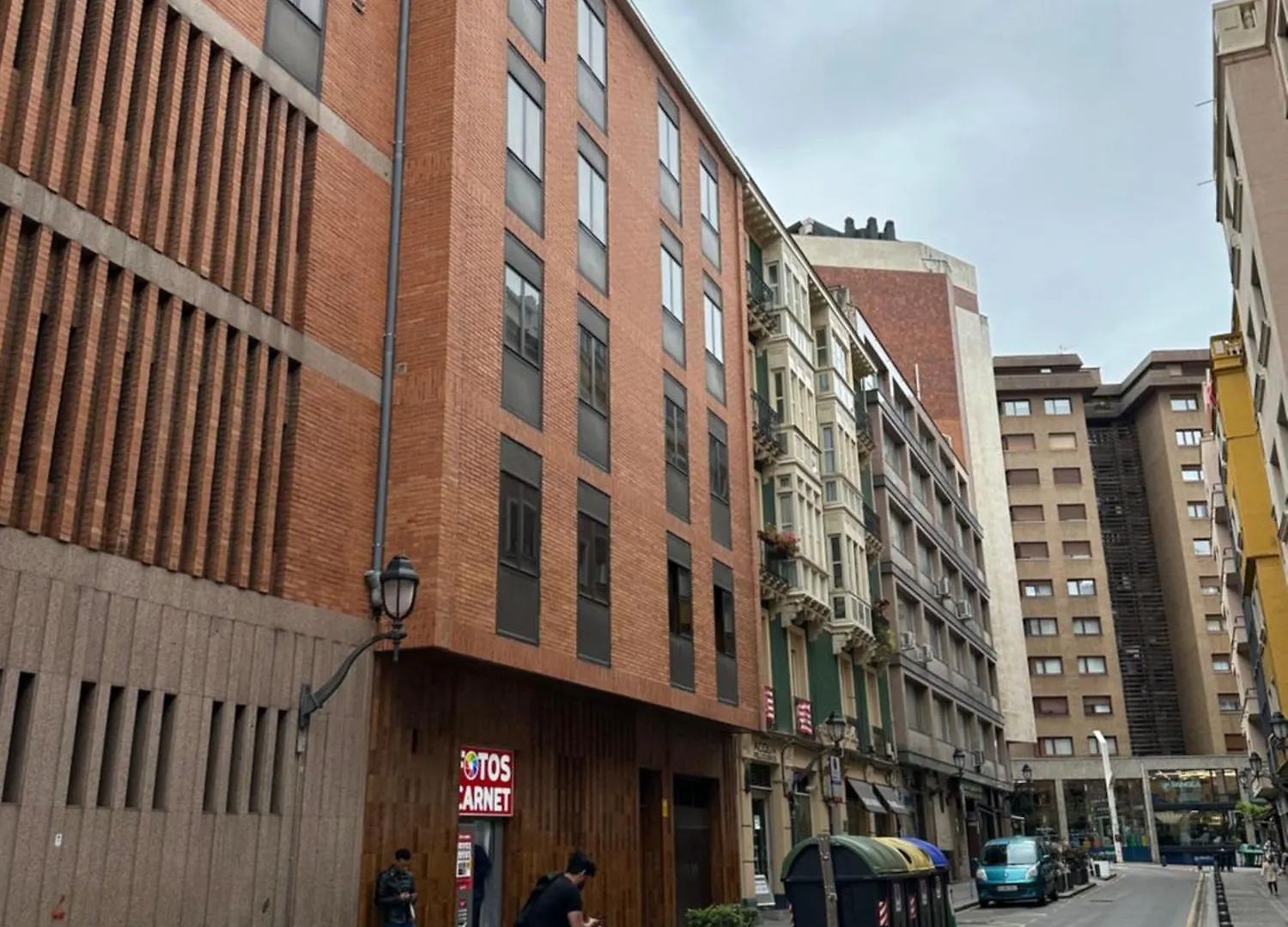 Mikasita Bilbao - Student Housing & Coliving אכסניה